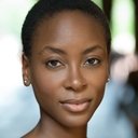 Tracy Ifeachor als Dorothy Smith