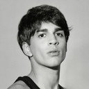 Juan David Penagos als Ricardo 'Ricky' Flores