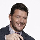 Manu Feildel als Himself - Judge