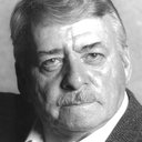 Frank Adamson als Mr. Simmonds