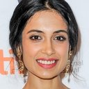 Sarah-Jane Dias als Amira