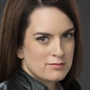 Amber Dawn Fox als Elizabeth Scatliffe Newton