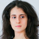 Carol Romano als Raimunda (Munda)