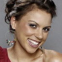 Hollie Andrew als Roberta Williams