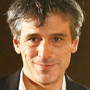 Stefano Dionisi als András