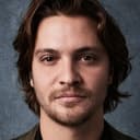 Luke Grimes als Jack Blueblood