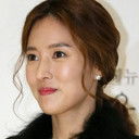 김민 als Carmen Wong