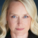 Stephanie Morgenstern als Claire Gunderson