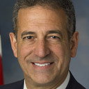 Russ Feingold als Self (archive footage)