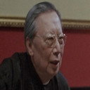 Lee Hang als Shop boss