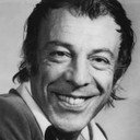 Münir Özkul als Hasan