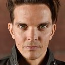 Timothy Lee DePriest als Peaches