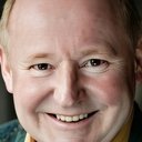 Clive Corner als Dr. Cutler