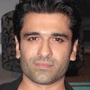 Eijaz Khan als Harshwardhan Sathe