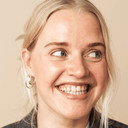 Emma Thomsen als Sig selv
