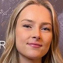 Aili Kristine Eira als Elin
