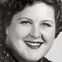 June Gittelson als Flora Bell (uncredited)