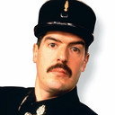 Arthur Bostrom als Officer Crabtree