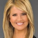 Nancy O'Dell als Female Reporter