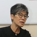 Kyung-soon als Jong-suk's Mother (voice)
