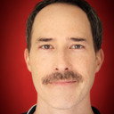 Mike Kosinski als Russell Kerry