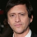 Clifton Collins Jr. als Officer at Border Crossing