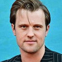 Liam Greinke als Tommy