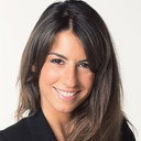 Hélène Mannarino als Présentatrice