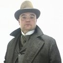 Alvaro Lucchesi als Inspector Logan