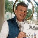 Johan Museeuw als Self (cameo)