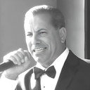Sonny Averona Jr. als Self
