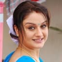 Sonia Agarwal als Ezhil and Kavin's Mother