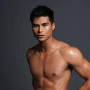 John Vic De Guzman als Roderick Ramsay