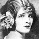 Ruby Blaine als Mrs. Channing