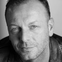 Hugo Speer als DS Edward 'Ed' Foster