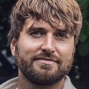 Malte Ebert als Sig selv