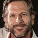 Christopher Childs als The Narrator