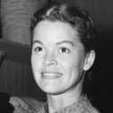 Jean Howell als Edna
