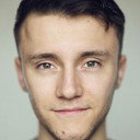 Gregory Piper als Bertie