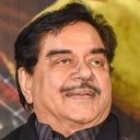 Shatrughan Sinha als Krishna (voice)