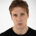 Abraham Lewis als Spence, his Shithead Heir