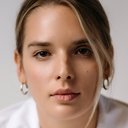 Romina Tonković als Nina