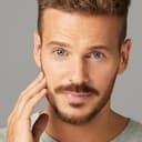 M. Pokora als Self