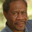 David Jean Thomas als Policeman