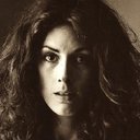 Erica Gavin als Roxanne
