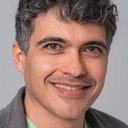 Evan Regueira als 