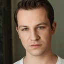 Darian Weiss als Benjamin Erskine
