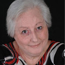 Marina Ninchi als Mrs. Shields