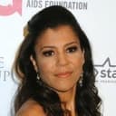 Susan Santiago als Sophia