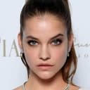 Barbara Palvin als Antimache